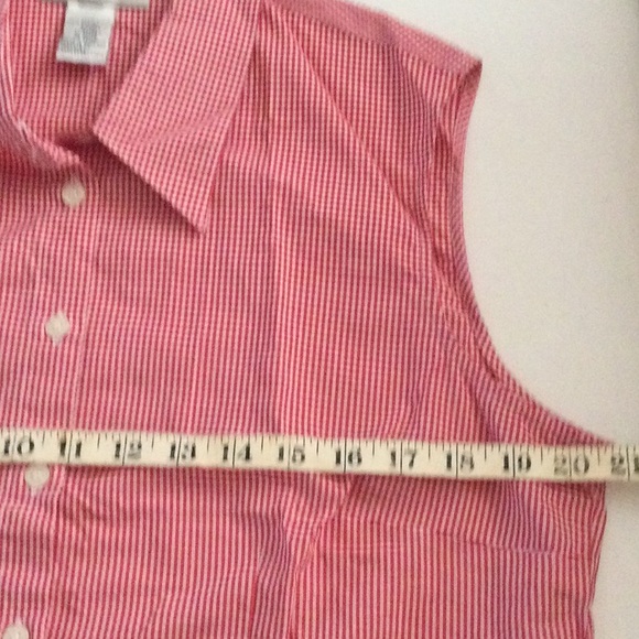 Sleeveless button down blouse - red gingham - Picture 10 of 13